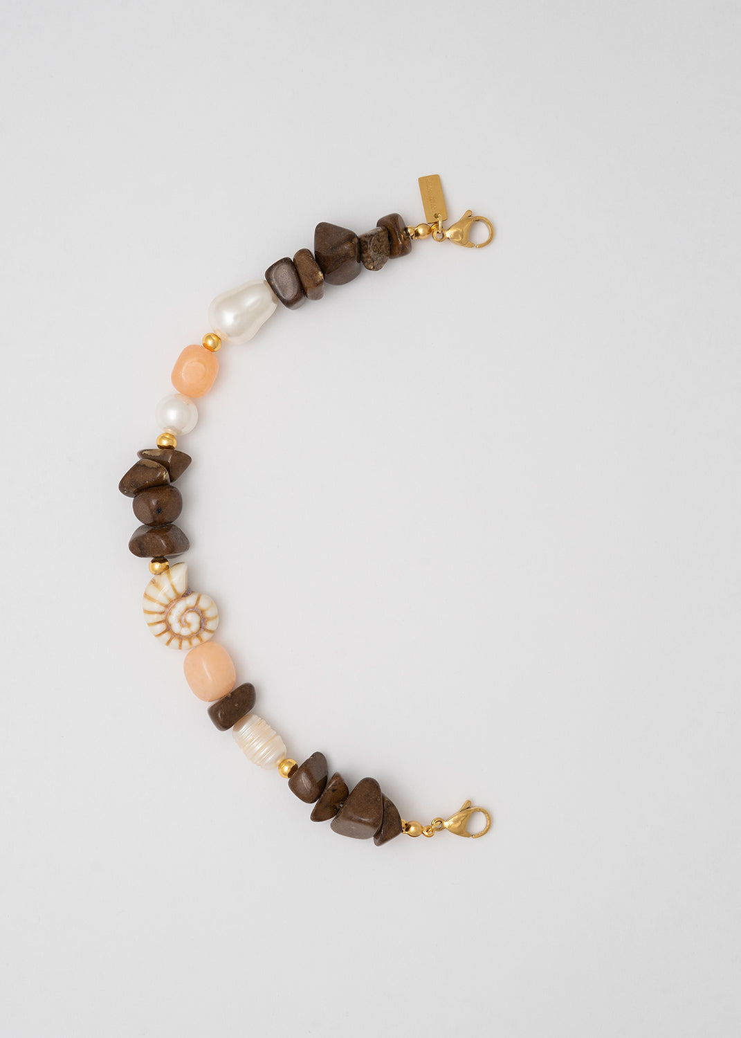 Media Cadena Tonos Marrones Y Toque Mediterráneo