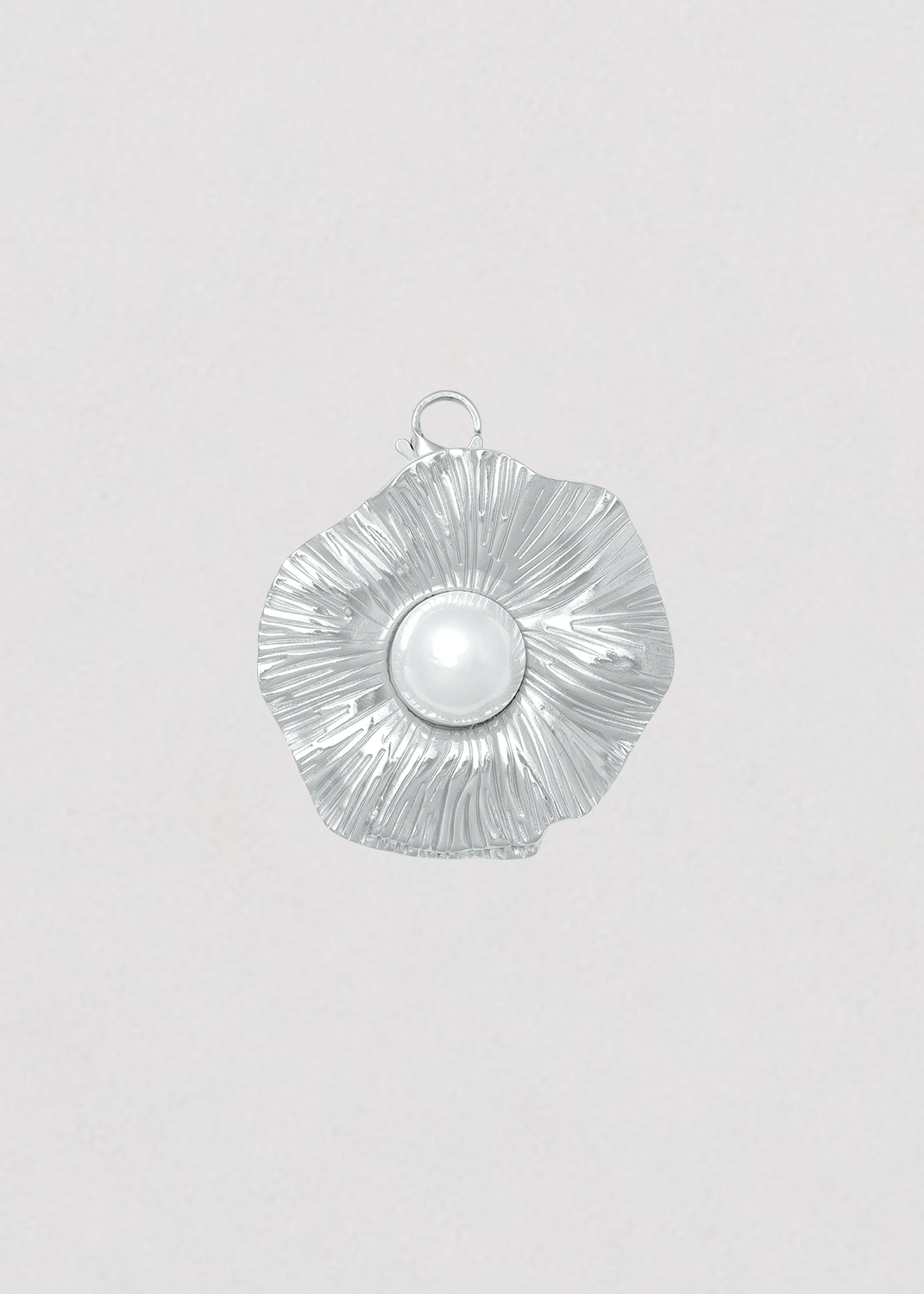 Eighties Flower Charm with Silver Pearl