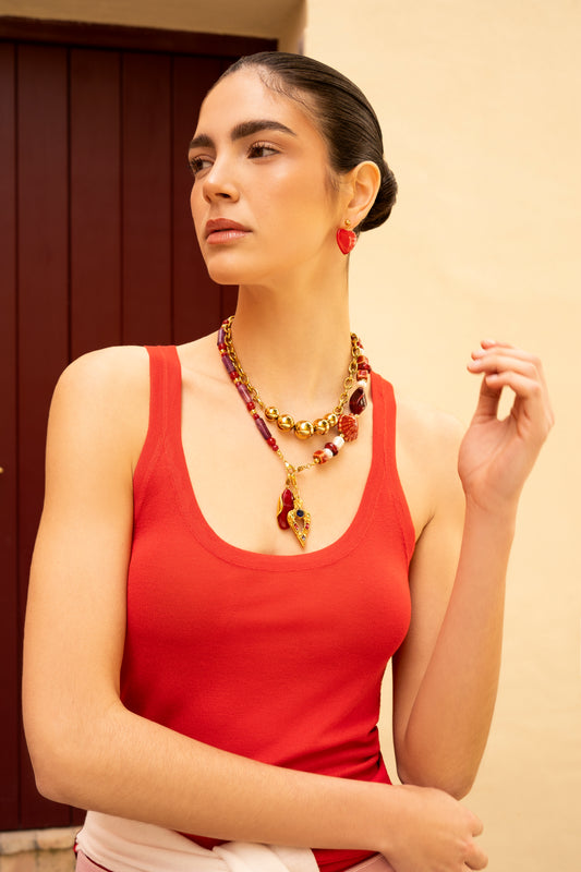 Intense Red Charm That Enhances the Mix