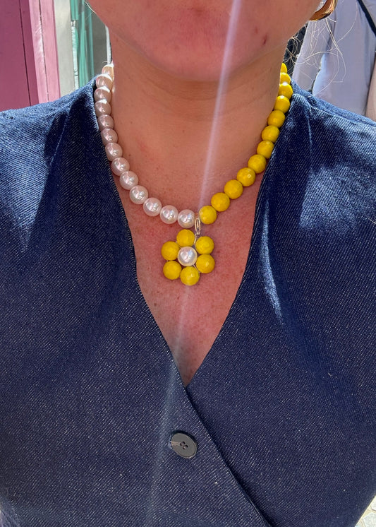 Charm Flor Margarita En Primavera