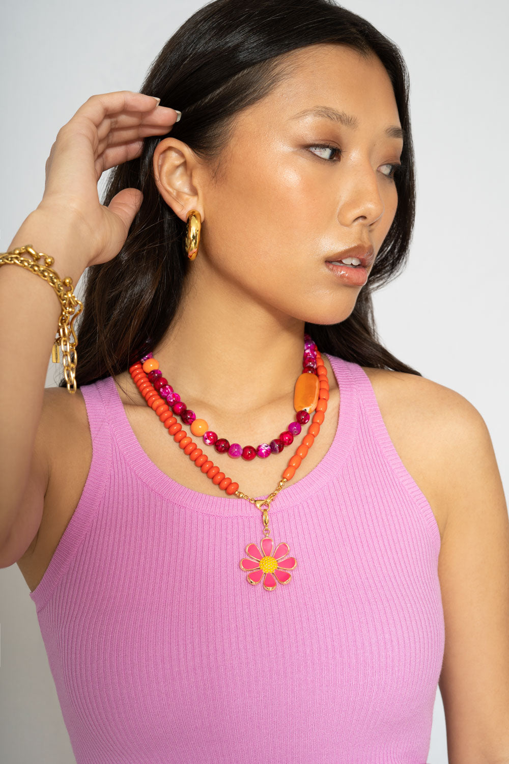 Mitad Cadena Los Among The Orange Trees