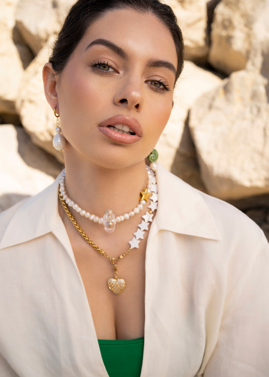 collar de perlas, cadena blanca y dorada, collar nacar, cadena de estrellas, collar con nube, collar Lulás_Lulás