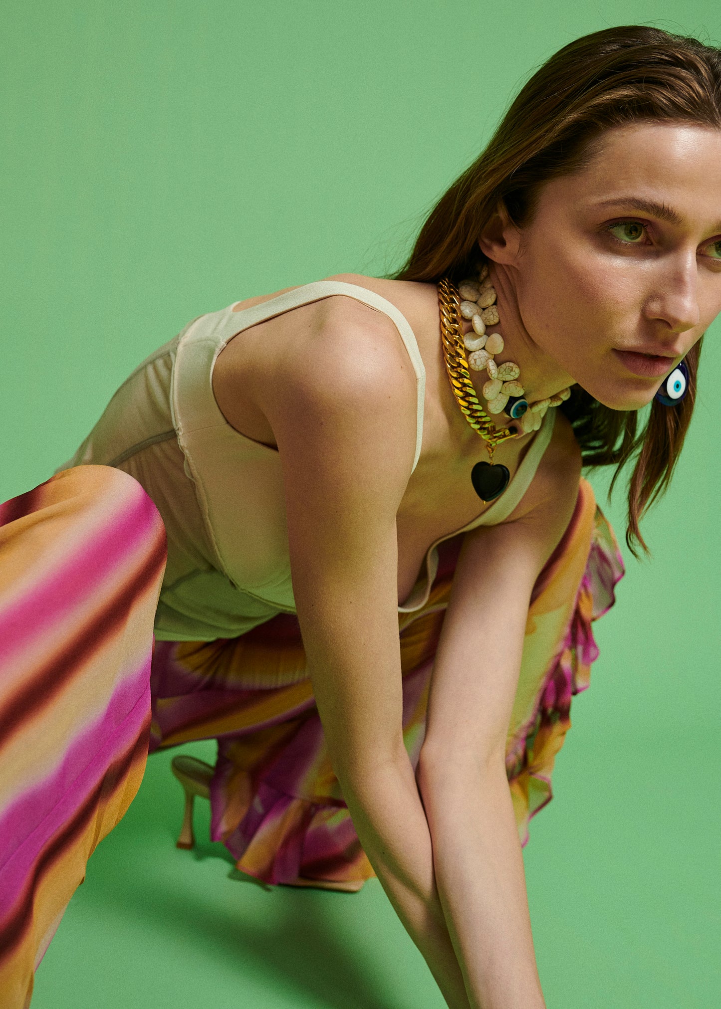 Collar White Corals Is All We Need For Summer