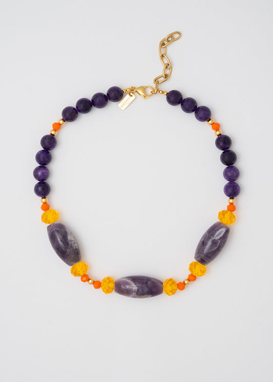 Collar Amatista Y Un Toque De Color Sevillano