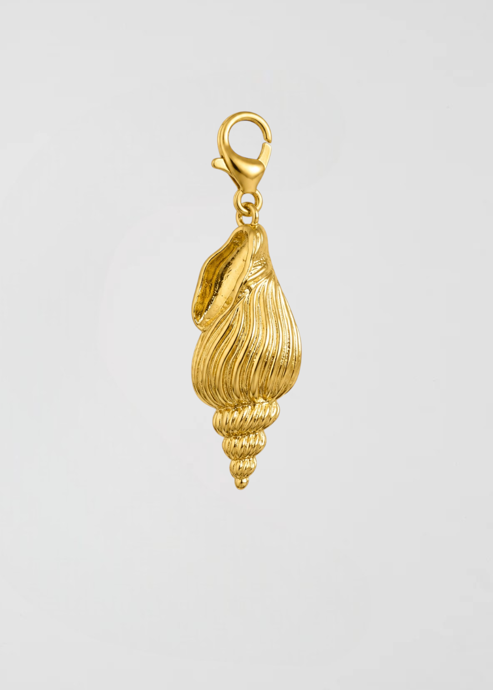 Charm Caracola Dorada Fina Perfecta