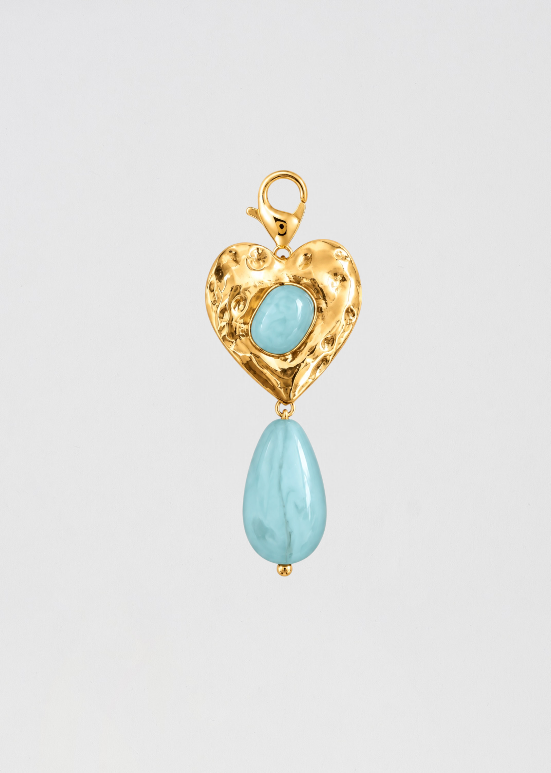 Charm Corazón Celeste Cielo Amartillado  Muy Especial