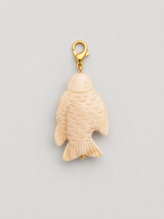Charm Pez Favorito De La Boss Blanco Crudo