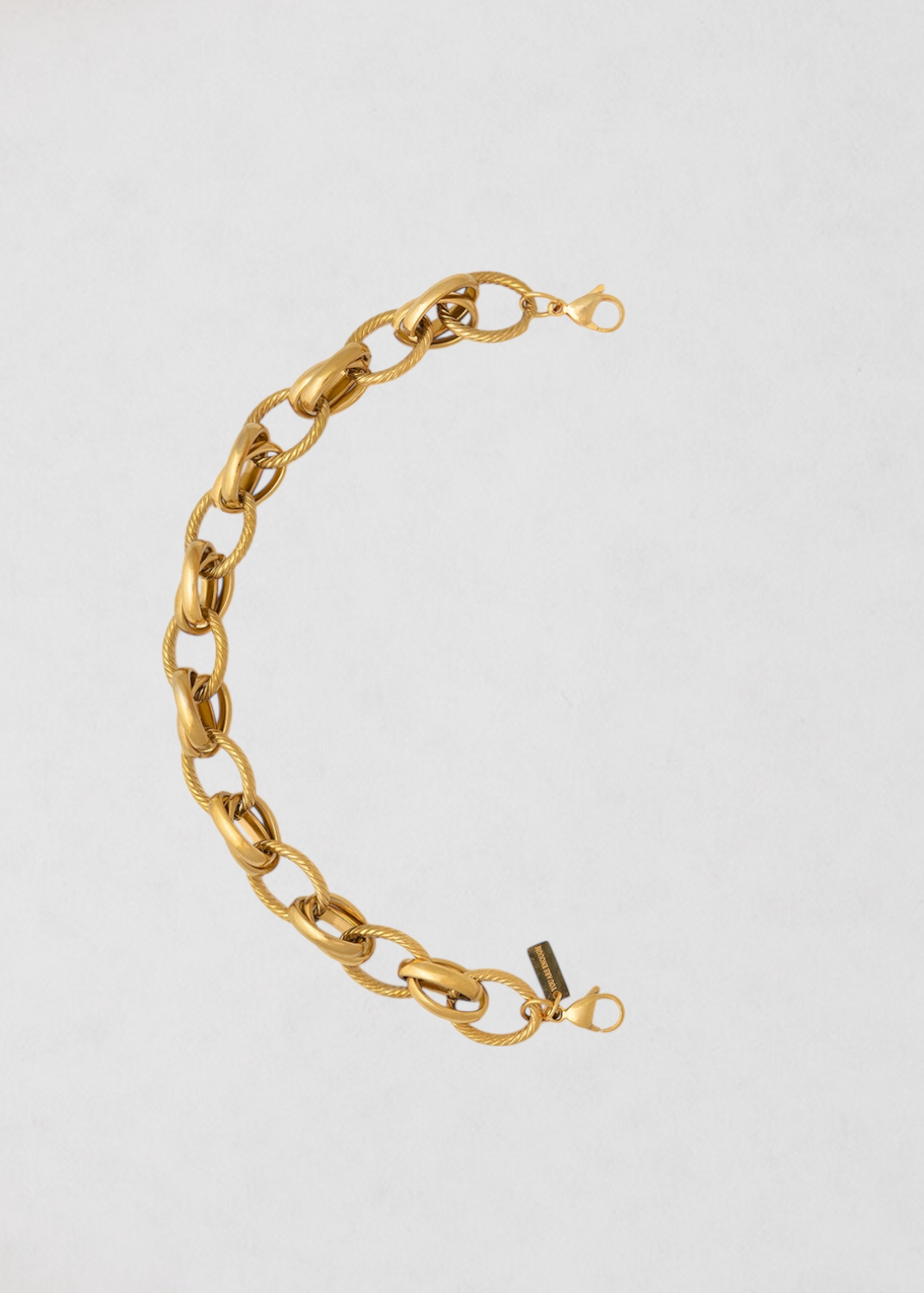 Media Cadena Dorada Estilo Joyería Antigua