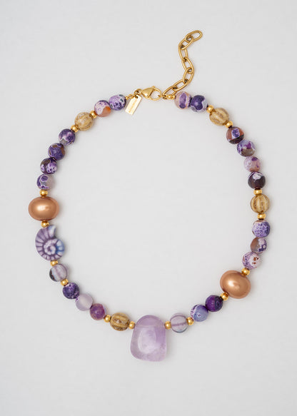 Collar Elegante Lila, Ese Color Que Tanto Favorece