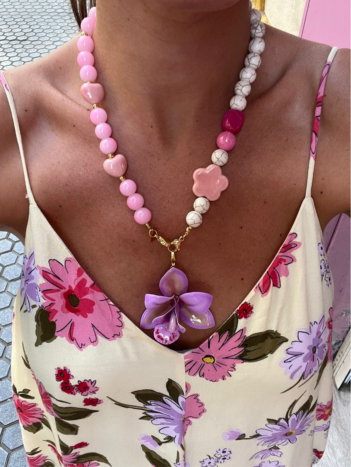 Mitad Cadena Rosa Flores De La Felicidad