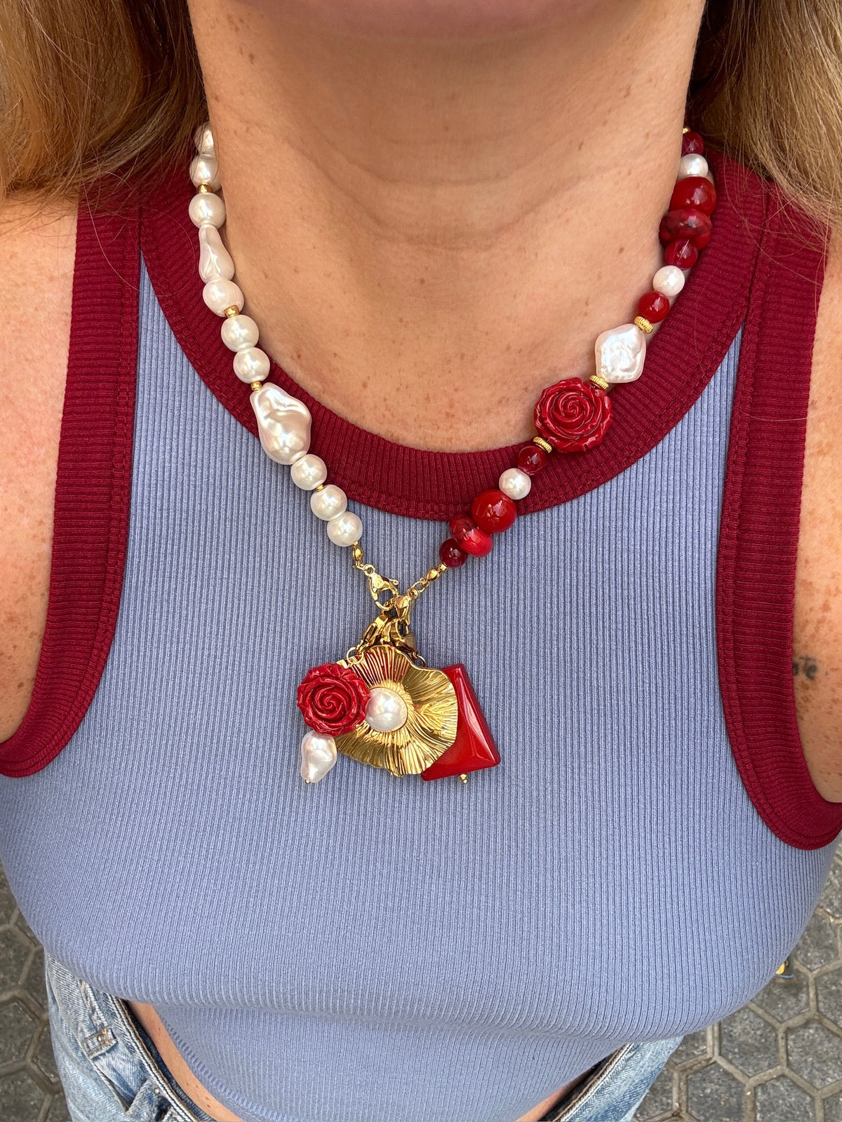 Charm Base Roja