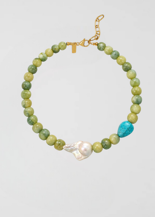 Collar Jades Verdes Y Turquesa Con La Perla Barroca Mas Especial