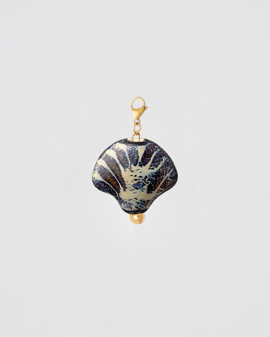 Charm Concha De La Suerte