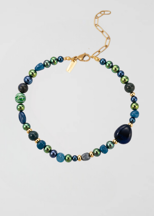 Collar Lleno De Tonos Azules Y Verdes