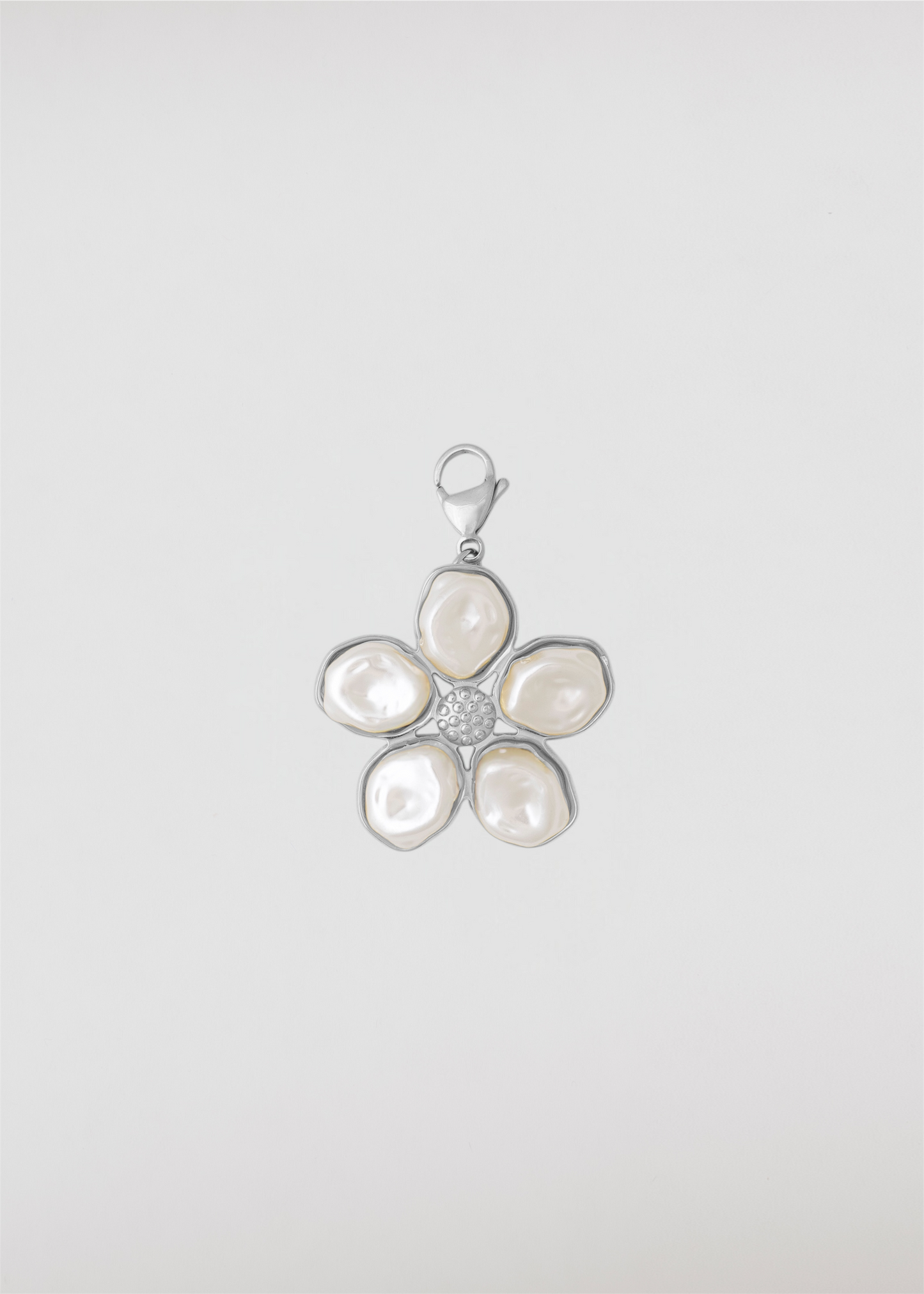 Charm Flor De Nácar Plata Gracias Lulàs Otro Básico Que Eleva Mi Look